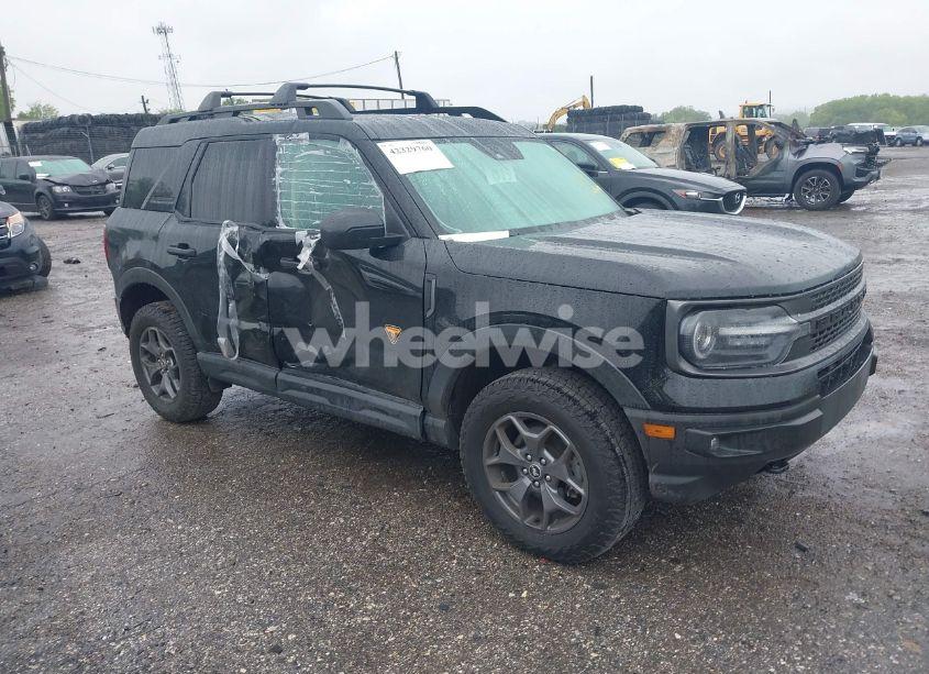 2021 Ford Bronco SPORT BADLANDS (VIN 3FMCR9D95MRB36240) main photo