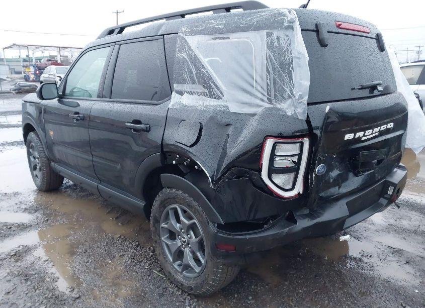 Photo 3 of 2023 Ford Bronco SPORT BADLANDS (VIN 3FMCR9D95PRD10764)
