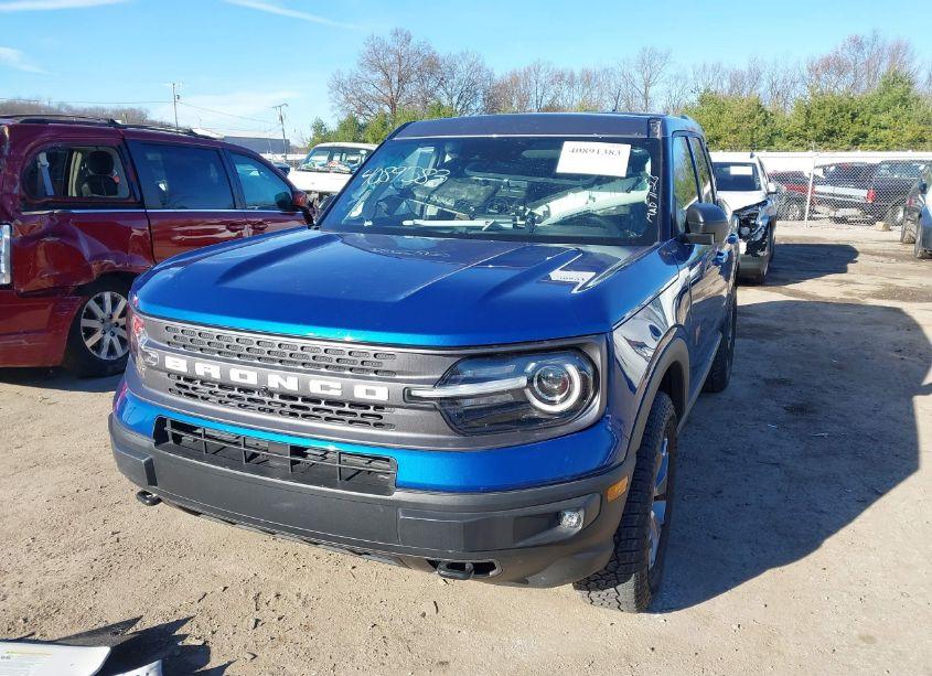 Photo 2 of 2023 Ford Bronco SPORT BADLANDS (VIN 3FMCR9D95PRD78322)
