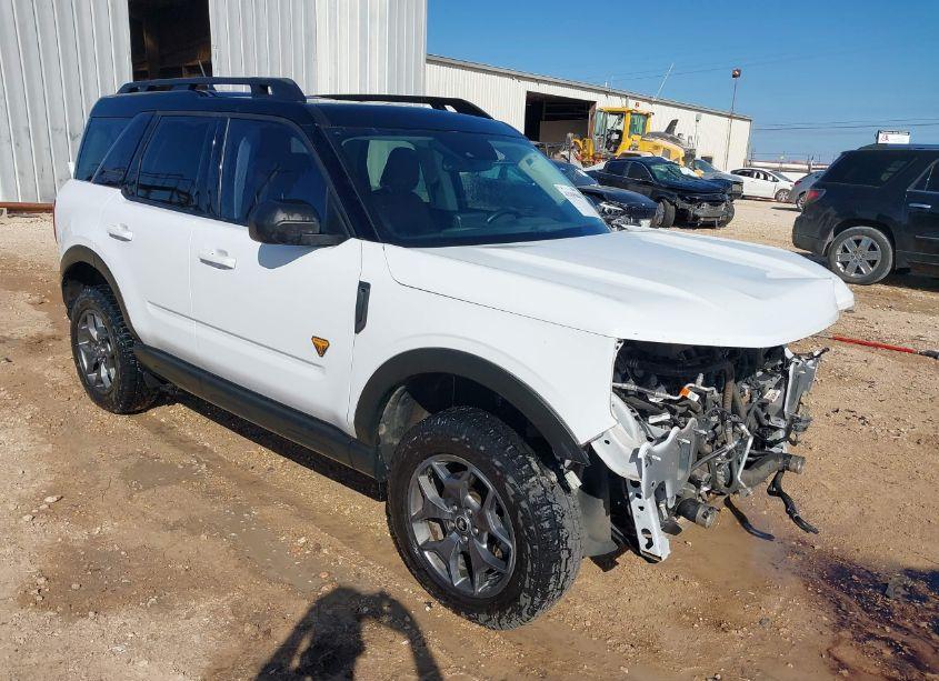 2021 Ford Bronco SPORT BADLANDS (VIN 3FMCR9D97MRA86988) main photo