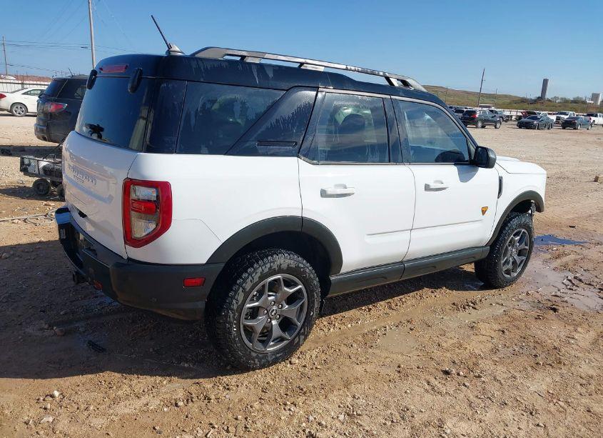 Photo 4 of 2021 Ford Bronco SPORT BADLANDS (VIN 3FMCR9D97MRA86988)