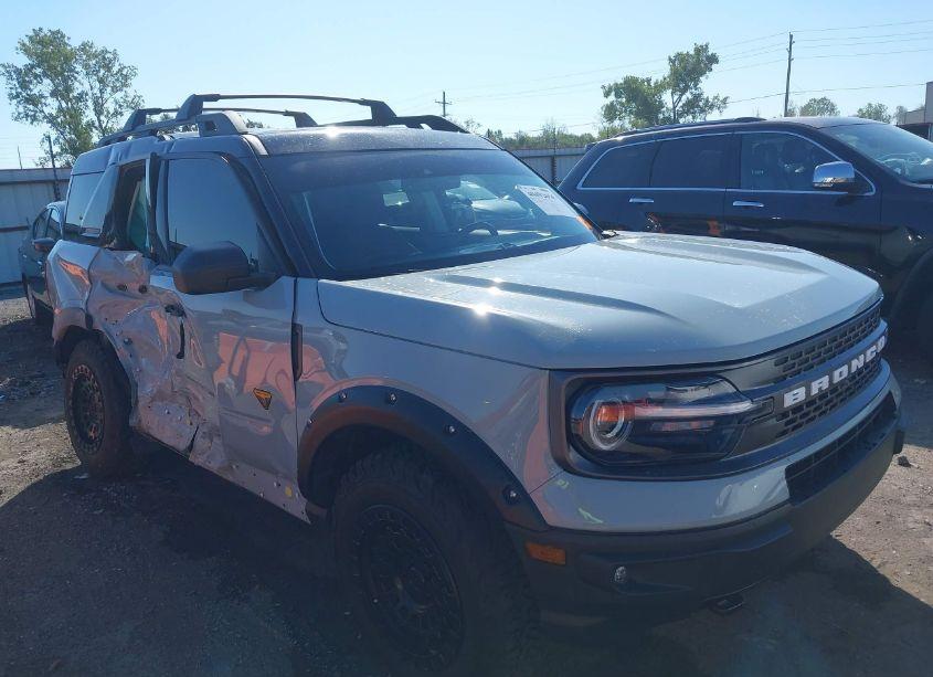 2022 Ford Bronco SPORT BADLANDS (VIN 3FMCR9D98NRD81213) main photo