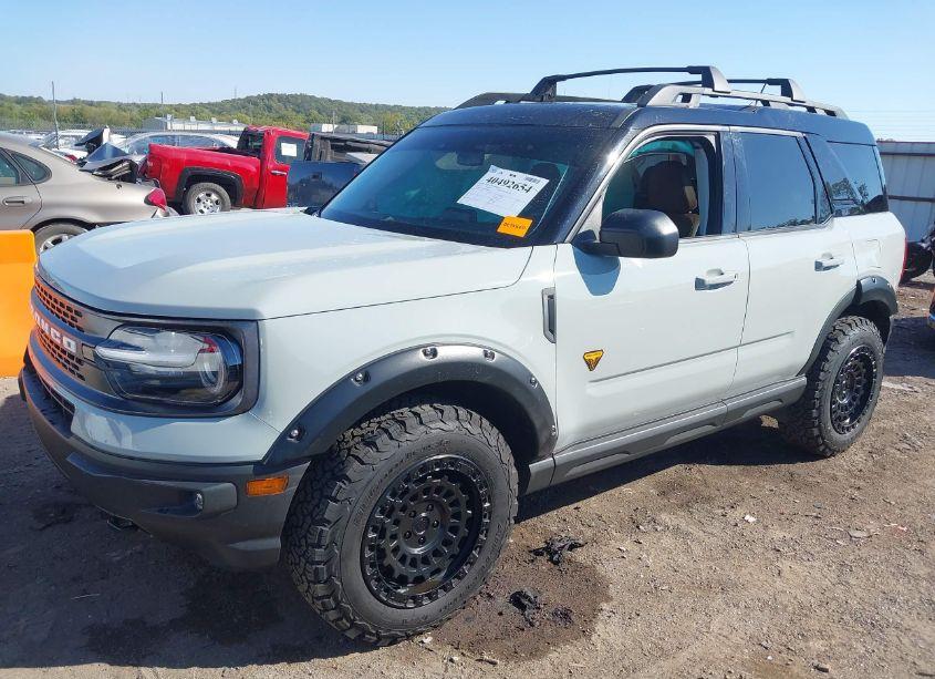 Photo 2 of 2022 Ford Bronco SPORT BADLANDS (VIN 3FMCR9D98NRD81213)