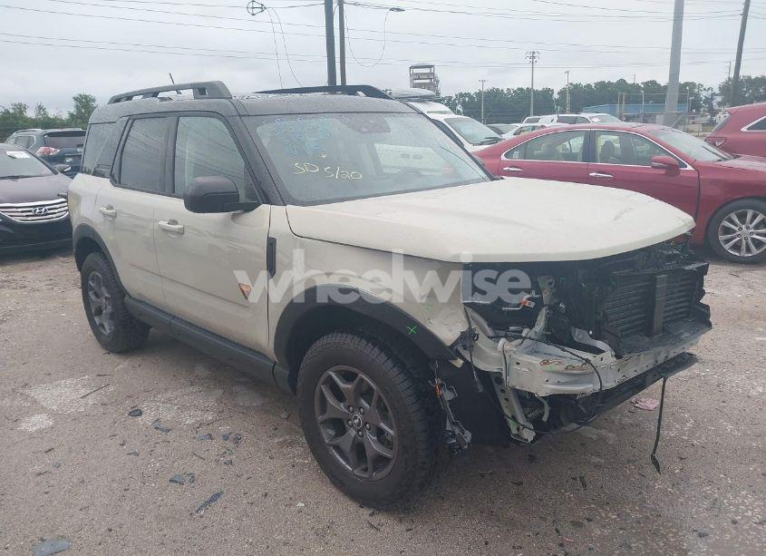 2024 Ford Bronco SPORT BADLANDS (VIN 3FMCR9D98RRF69087) main photo