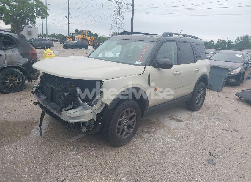 Photo 2 of 2024 Ford Bronco SPORT BADLANDS (VIN 3FMCR9D98RRF69087)