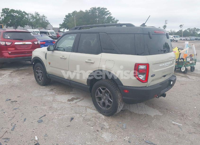 Photo 3 of 2024 Ford Bronco SPORT BADLANDS (VIN 3FMCR9D98RRF69087)