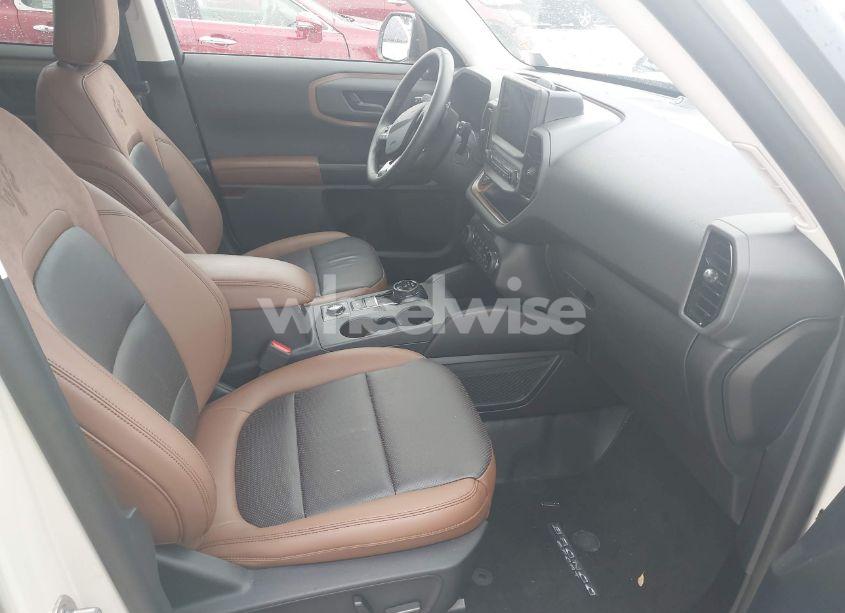 Photo 5 of 2024 Ford Bronco SPORT BADLANDS (VIN 3FMCR9D98RRF69087)