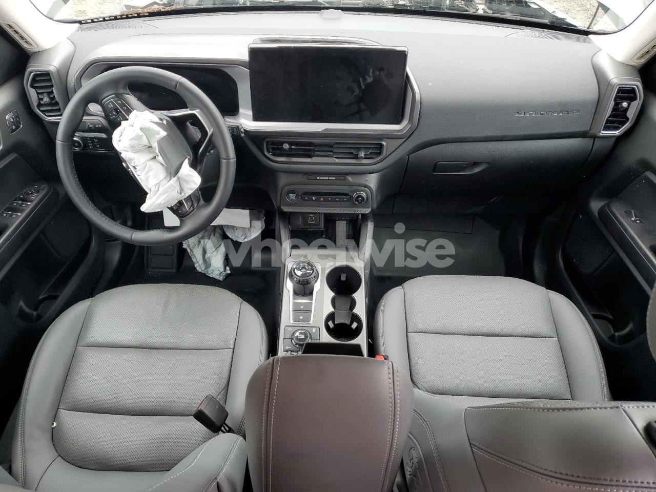 Photo 8 of 2025 FORD BRONCO SPORT BADLANDS (VIN 3FMCR9DA9SRE46849)