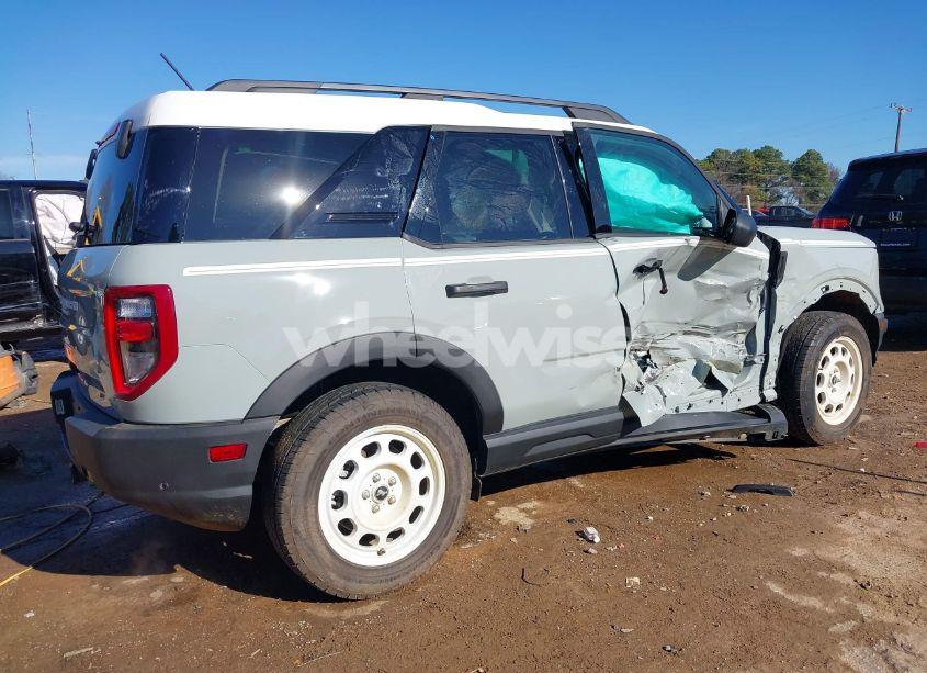 Photo 4 of 2024 Ford Bronco SPORT HERITAGE (VIN 3FMCR9G67RRF09870)