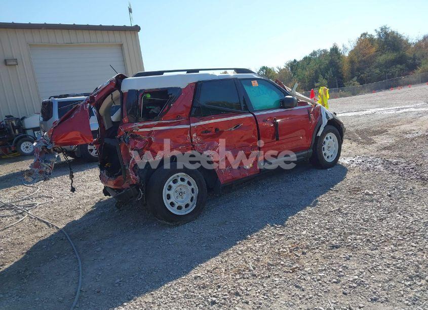 Photo 4 of 2024 Ford Bronco SPORT HERITAGE (VIN 3FMCR9G6XRRE09441)