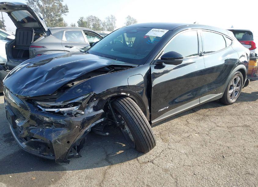 Photo 2 of 2023 Ford Mustang MACH-E SELECT (VIN 3FMTK1R44PMA76388)