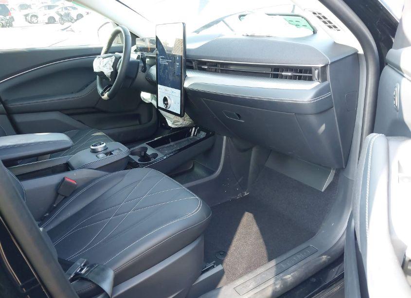 Photo 5 of 2023 Ford Mustang MACH-E SELECT (VIN 3FMTK1R44PMA76388)