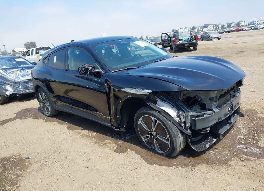 2021 Ford Mustang MACH-E SELECT (VIN 3FMTK1RM1MMA20520) main photo