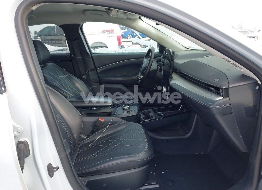 Photo 5 of 2022 Ford Mustang MACH-E SELECT (VIN 3FMTK1RM4NMA13627)