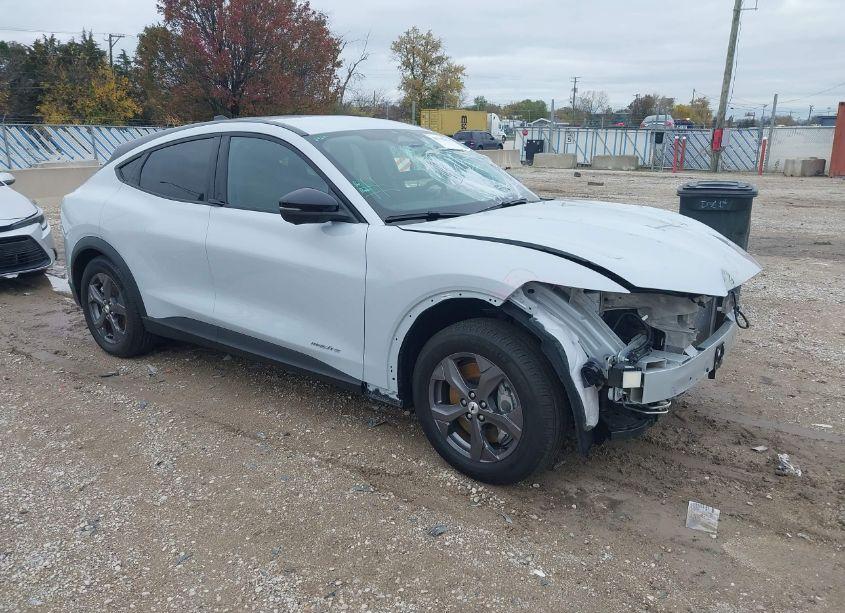 2023 Ford Mustang MACH-E SELECT (VIN 3FMTK1RM6PMA17729) main photo