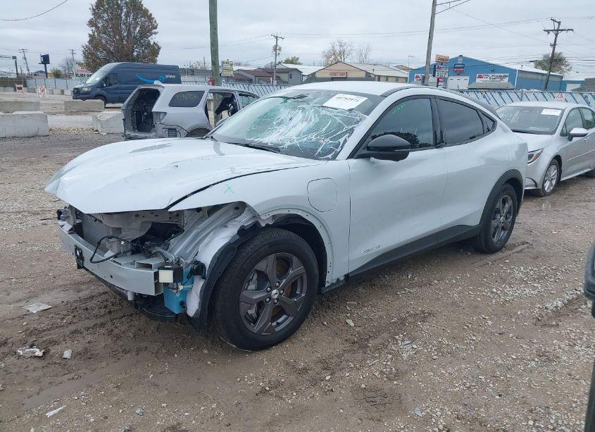 Photo 2 of 2023 Ford Mustang MACH-E SELECT (VIN 3FMTK1RM6PMA17729)