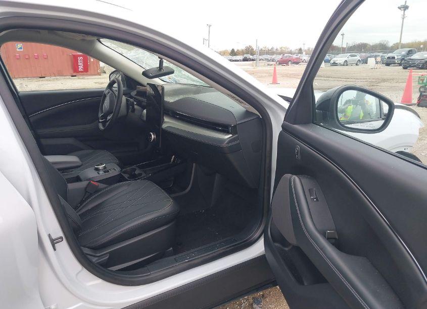 Photo 5 of 2023 Ford Mustang MACH-E SELECT (VIN 3FMTK1RM6PMA17729)