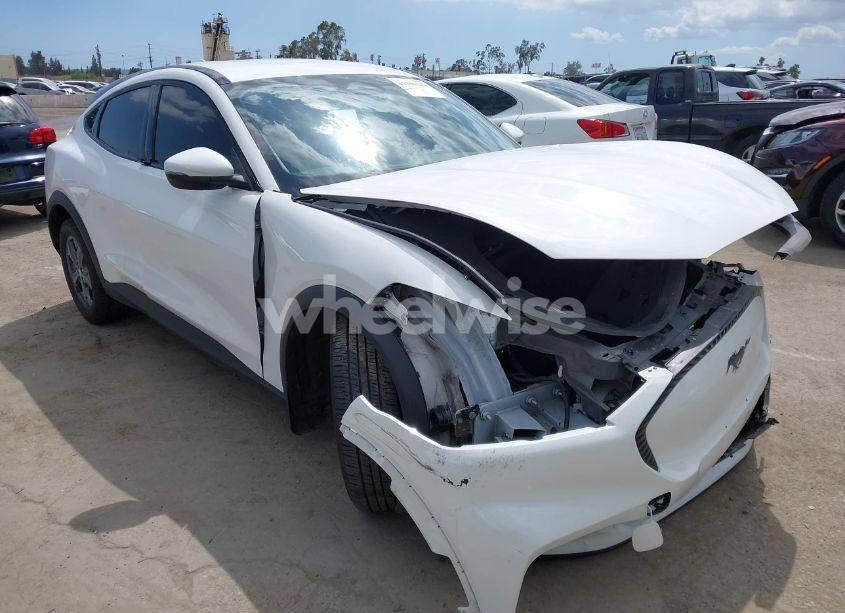 2022 Ford Mustang MACH-E SELECT (VIN 3FMTK1RM9NMA28589) main photo