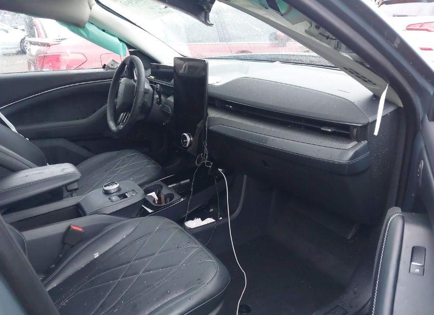 Photo 5 of 2024 Ford Mustang MACH-E SELECT (VIN 3FMTK1S54RMA03334)