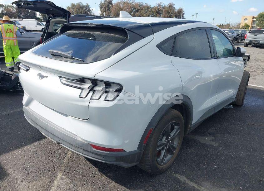 Photo 4 of 2022 Ford Mustang MACH-E SELECT (VIN 3FMTK1SS2NMA18639)