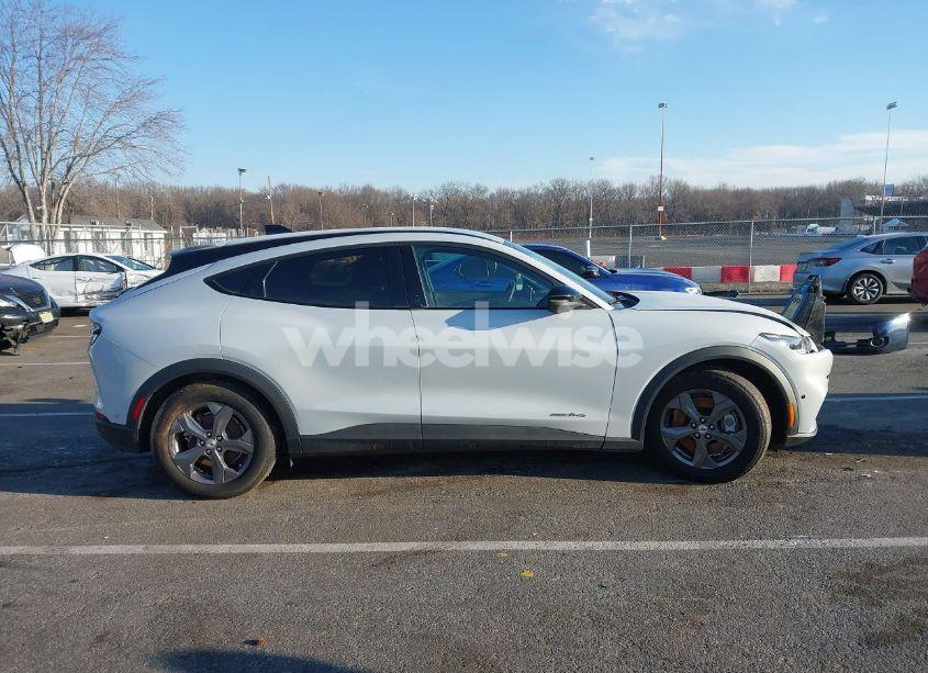 Photo 13 of 2023 Ford Mustang MACH-E SELECT (VIN 3FMTK1SS2PMA14383)