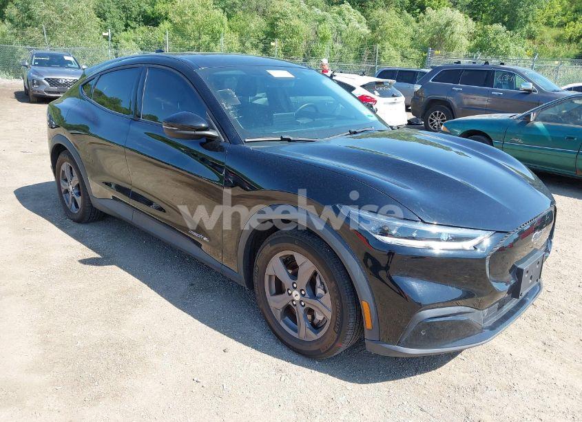 2022 Ford Mustang MACH-E SELECT (VIN 3FMTK1SS5NMA38545) main photo