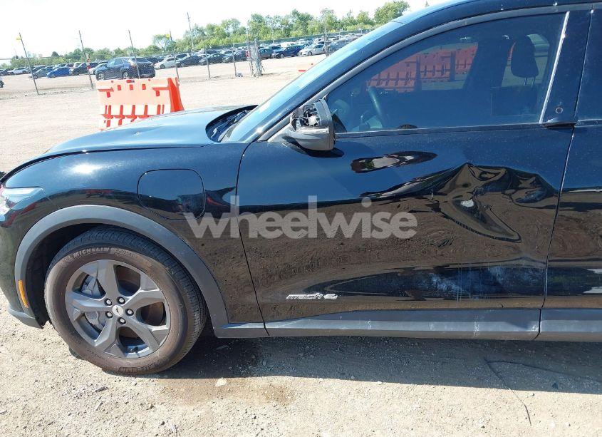 Photo 6 of 2022 Ford Mustang MACH-E SELECT (VIN 3FMTK1SS5NMA38545)