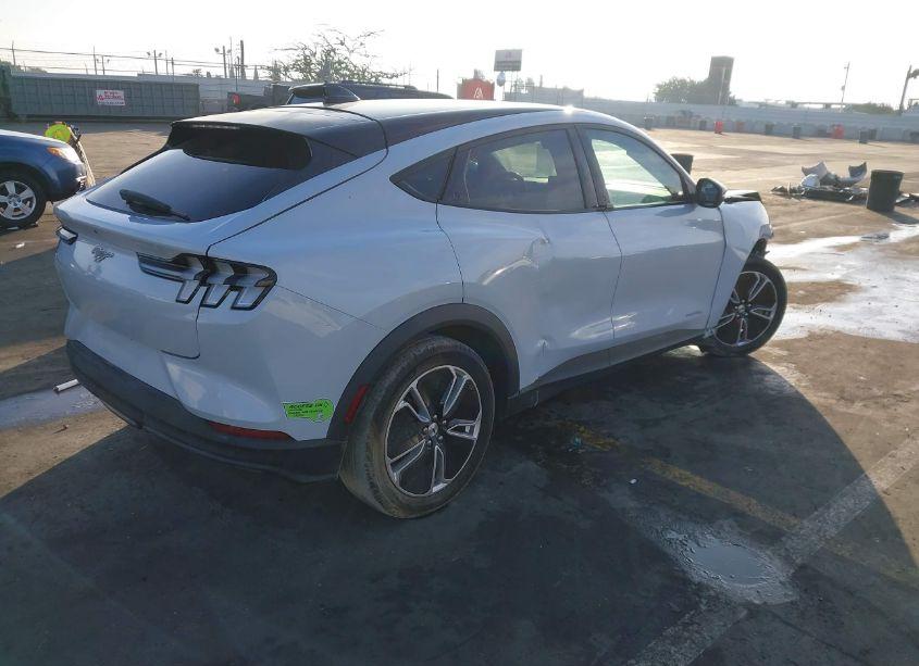 Photo 4 of 2021 Ford Mustang MACH-E SELECT (VIN 3FMTK1SSXMMA35042)