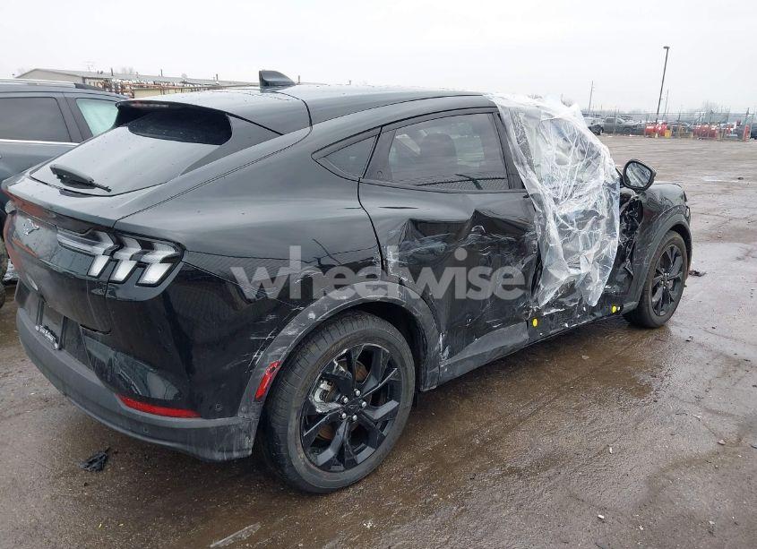 Photo 4 of 2024 Ford Mustang MACH-E SELECT (VIN 3FMTK1SU6RMA20319)