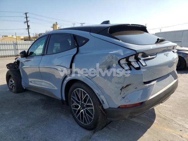 Photo 8 of 2025 FORD MUSTANG MACH-E PREMIUM N/A (VIN 3FMTK3R40SMA32618)