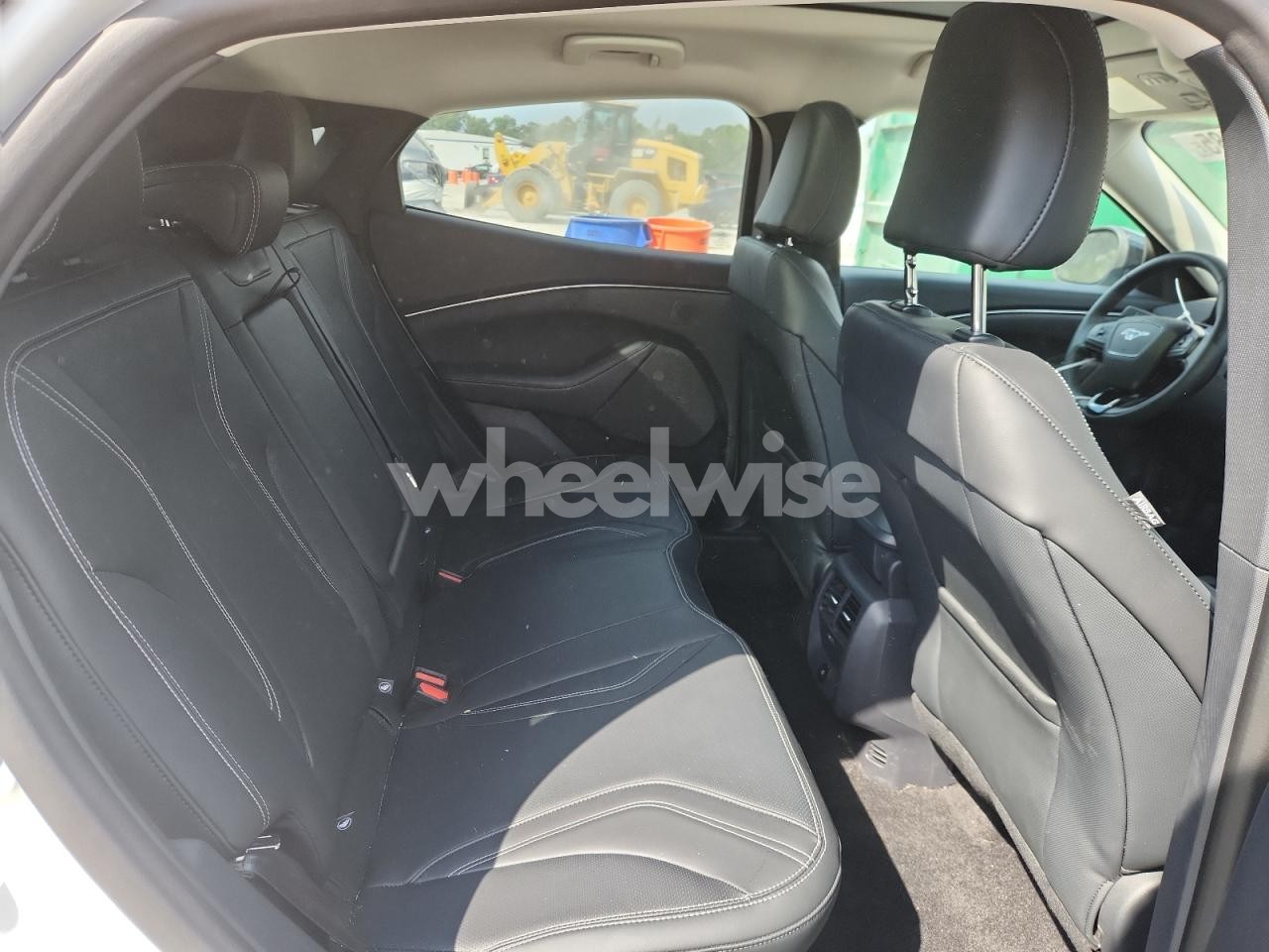 Photo 10 of 2024 FORD MUSTANG MACH-E PREMIUM N/A (VIN 3FMTK3R44RMA15802)