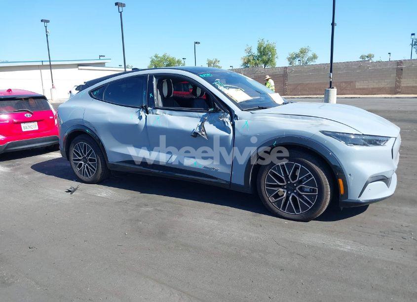 Photo 13 of 2024 Ford Mustang MACH-E PREMIUM (VIN 3FMTK3R45RMA27232)