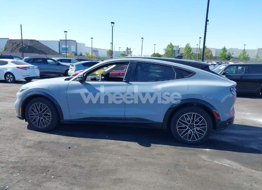 Photo 14 of 2024 Ford Mustang MACH-E PREMIUM (VIN 3FMTK3R45RMA27232)