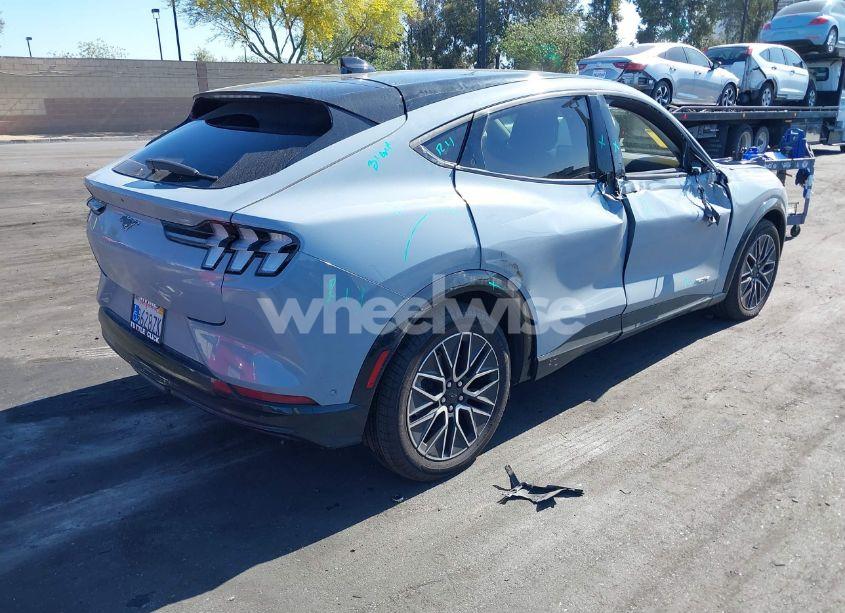 Photo 4 of 2024 Ford Mustang MACH-E PREMIUM (VIN 3FMTK3R45RMA27232)