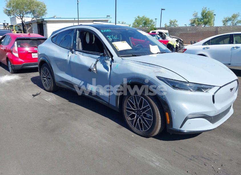 Photo 6 of 2024 Ford Mustang MACH-E PREMIUM (VIN 3FMTK3R45RMA27232)