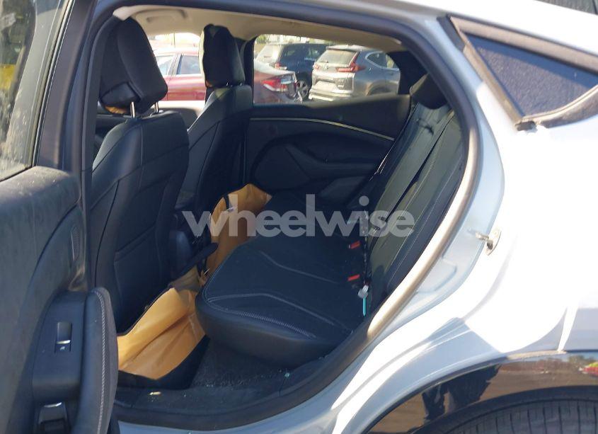 Photo 8 of 2024 Ford Mustang MACH-E PREMIUM (VIN 3FMTK3R45RMA27232)