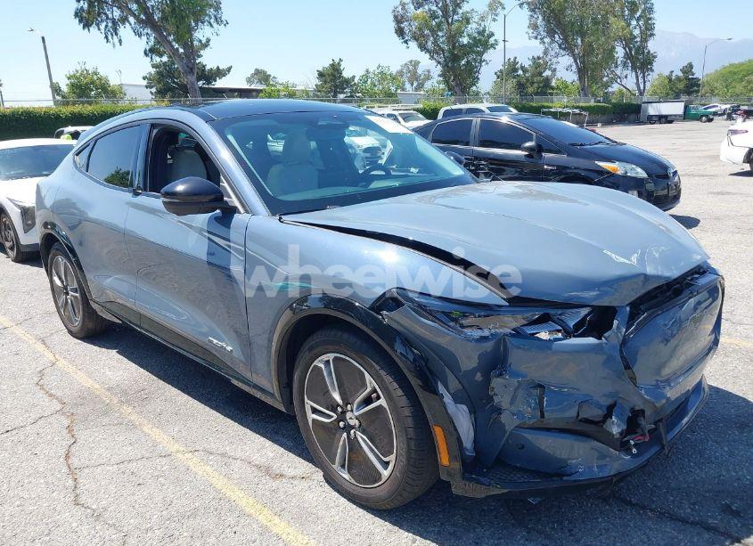 2023 Ford Mustang MACH-E PREMIUM (VIN 3FMTK3R47PMA60861) main photo