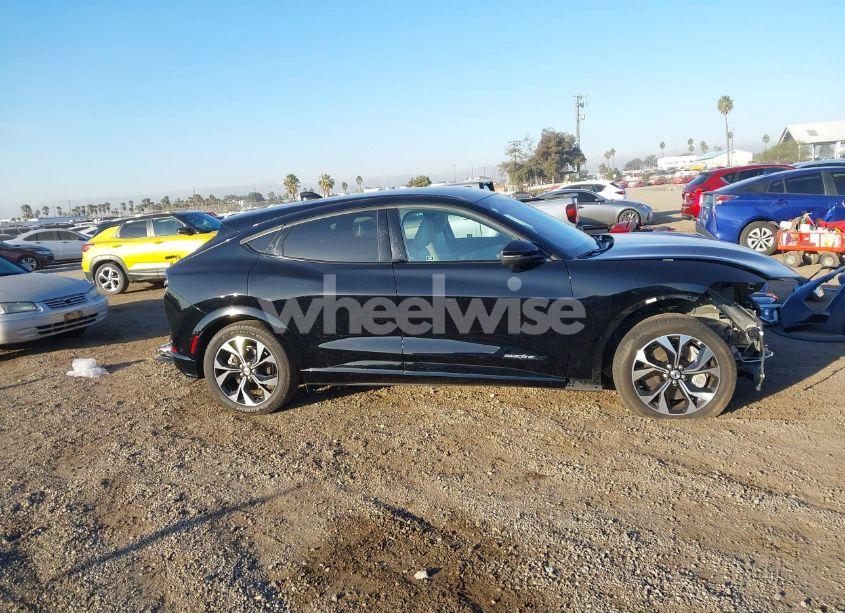 Photo 14 of 2022 Ford Mustang MACH-E PREMIUM (VIN 3FMTK3R71NMA02350)