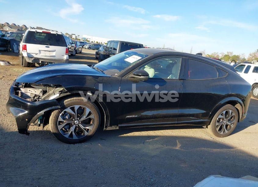 Photo 15 of 2022 Ford Mustang MACH-E PREMIUM (VIN 3FMTK3R71NMA02350)