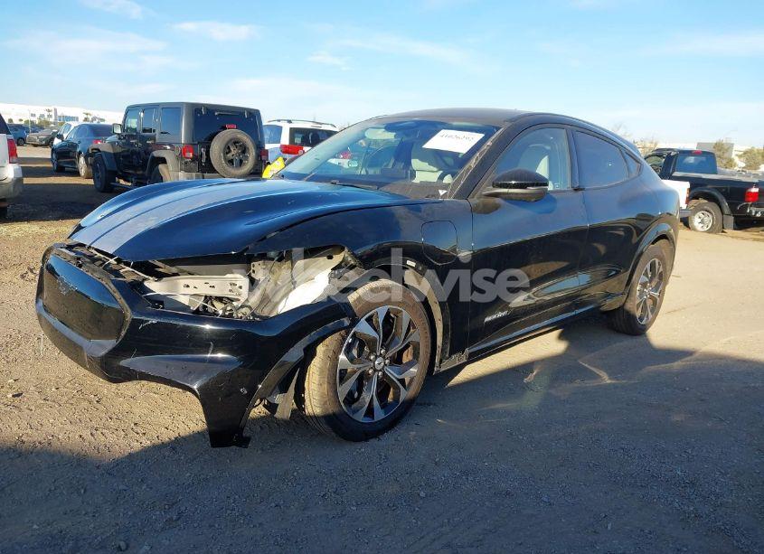Photo 2 of 2022 Ford Mustang MACH-E PREMIUM (VIN 3FMTK3R71NMA02350)
