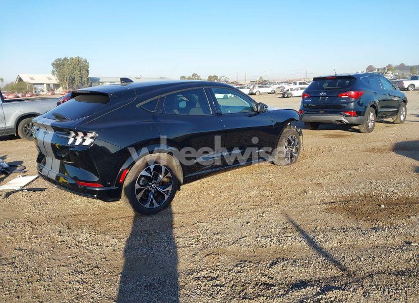 Photo 4 of 2022 Ford Mustang MACH-E PREMIUM (VIN 3FMTK3R71NMA02350)