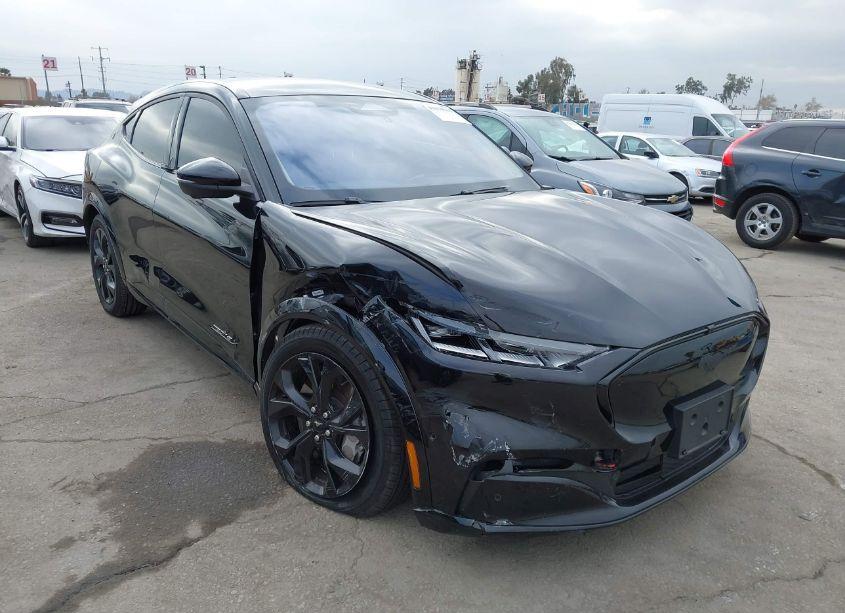 2023 Ford Mustang MACH-E PREMIUM (VIN 3FMTK3R71PMB00782) main photo