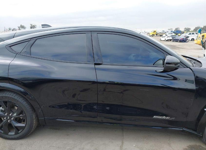 Photo 13 of 2023 Ford Mustang MACH-E PREMIUM (VIN 3FMTK3R71PMB00782)