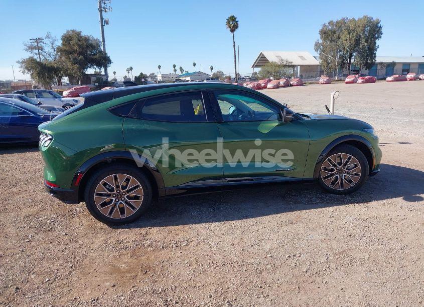 Photo 13 of 2024 Ford Mustang MACH-E PREMIUM (VIN 3FMTK3R73RMA32486)