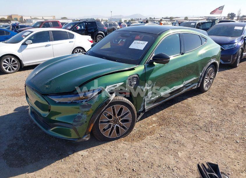 Photo 2 of 2024 Ford Mustang MACH-E PREMIUM (VIN 3FMTK3R73RMA32486)