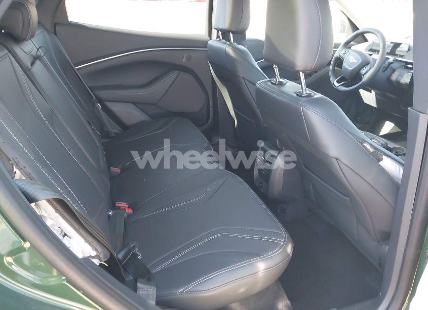 Photo 8 of 2024 Ford Mustang MACH-E PREMIUM (VIN 3FMTK3R73RMA32486)