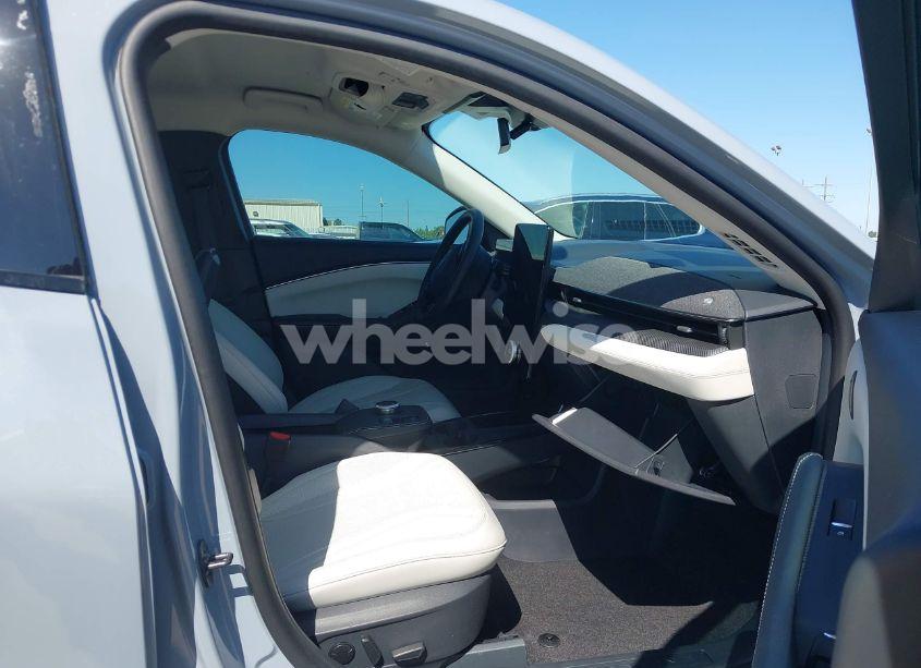 Photo 5 of 2024 Ford Mustang MACH-E PREMIUM (VIN 3FMTK3R78RMA29034)