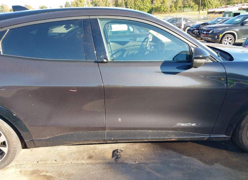 Photo 13 of 2022 Ford Mustang MACH-E PREMIUM (VIN 3FMTK3R7XNMA47657)