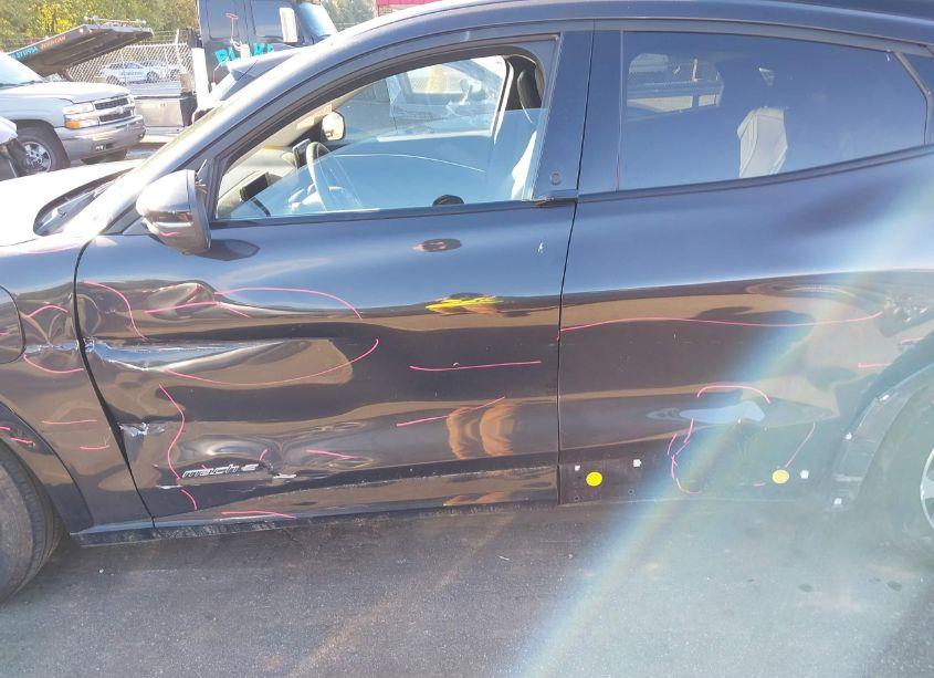 Photo 14 of 2022 Ford Mustang MACH-E PREMIUM (VIN 3FMTK3R7XNMA47657)