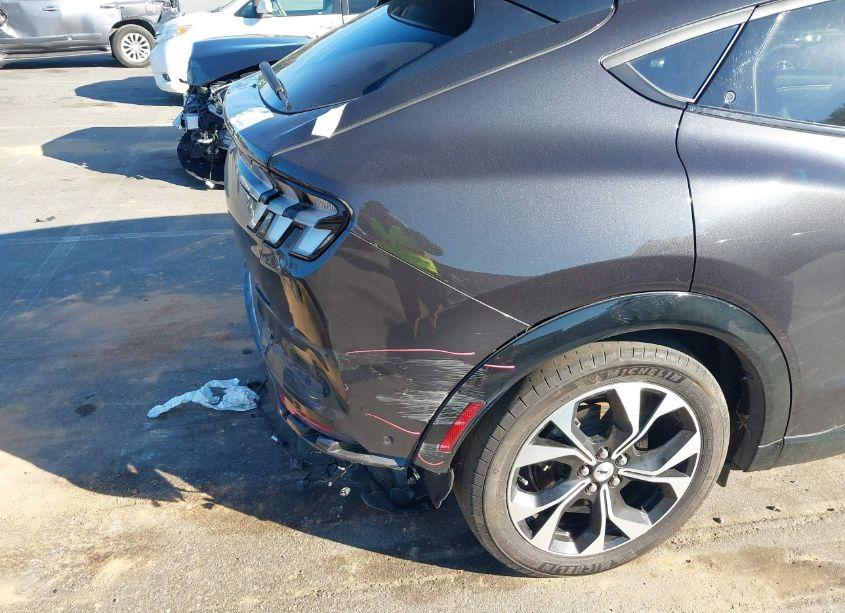 Photo 19 of 2022 Ford Mustang MACH-E PREMIUM (VIN 3FMTK3R7XNMA47657)